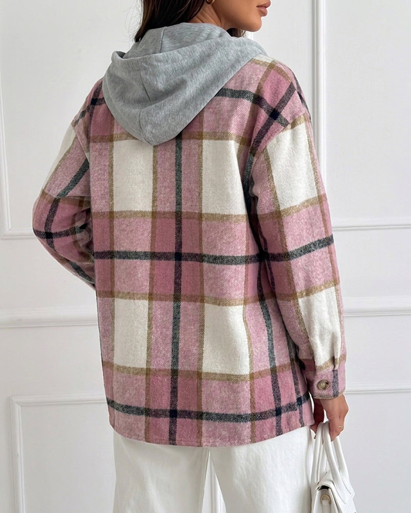 Abrigo tipo sudadera con capucha, bolsillos, cordón y forro térmico, con estampado de cuadros, mangas largas y botones delanteros; abrigo camisero casual