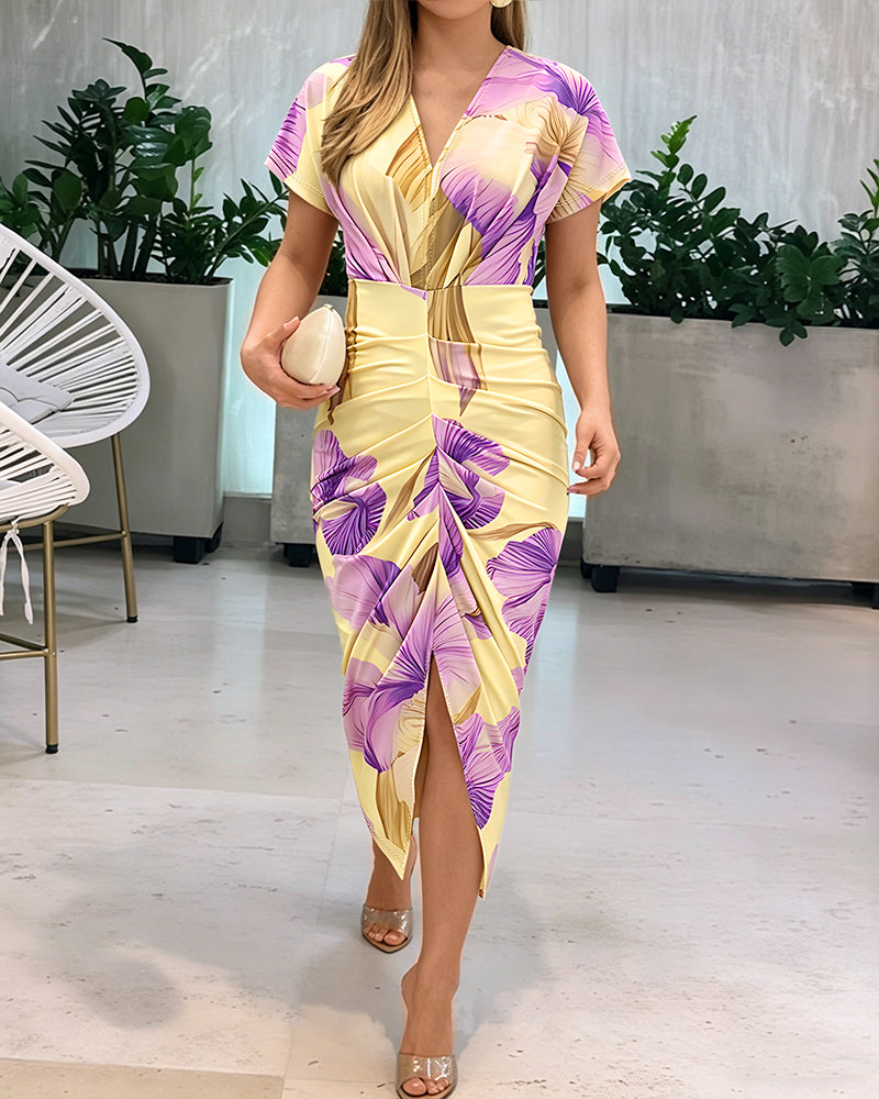 Women's Floral V-Neck Midi Dress Slim Fit Ruched Slit Dress Casual Short Sleeve Vacation Dress