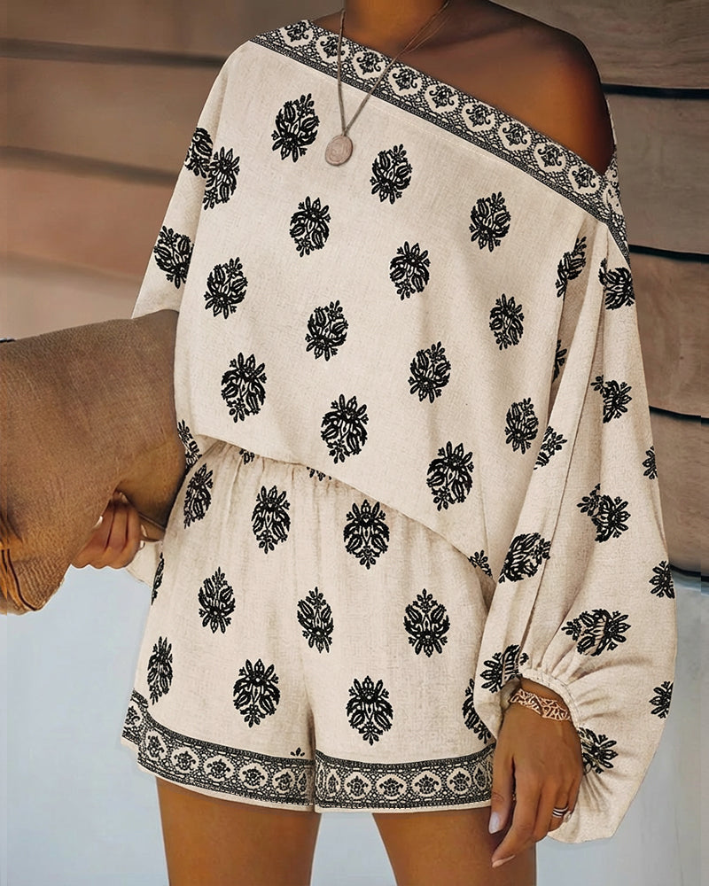 2 Pieces Outfit Boho Skew Neck Lantern Sleeve Top and Elastic Waist Shorts Set Casual Vintage Baroque Placement Print Vacation Set