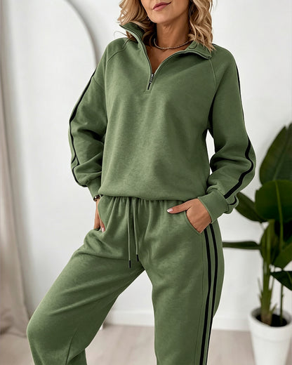 Women's Contrast Side Stripe Two Piece Sweatsuit Half Zip Sweatshirt and High Waisted Joggers Set Casual Tracksuit
