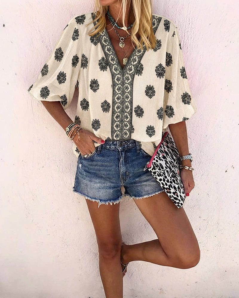 Vintage Baroque Placement Print V-Neck Lantern Sleeve Blouse Casual Long Sleeve Loose Fit Boho Top
