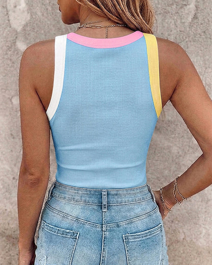 Women's Contrast Binding Tank Top Ribbed Knit Sleeveless Scoop Neck Slim Fit Camisole Top with Built-in Bra