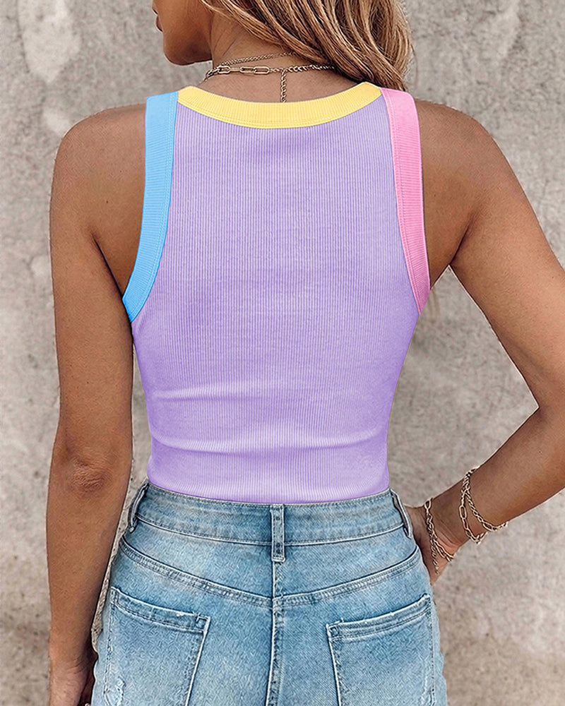 Women's Contrast Binding Tank Top Ribbed Knit Sleeveless Scoop Neck Slim Fit Camisole Top with Built-in Bra