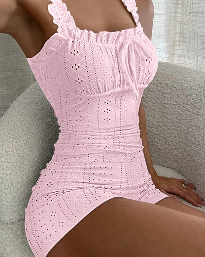 2 Pieces Outfit Square Neck Frill Straps Tied Detail Cami Top and Elastic Waist Shorts Set Slim Fit Hollow-out Jacquard Textured Knit Pajamas Set