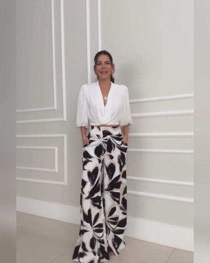 2 Pieces Outfit Ruched Overlap V Neck Three Quarters Sleeve Stretchy Back Hem Crop Blouse and Casual Vintage Floral Print High Waist Elastic Back Waist Wide Leg Pants Set