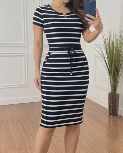 Women's Striped Midi Dress Short Sleeve Zipper Crewneck Dress High Waisted Drawstring Casual Dress with Pockets