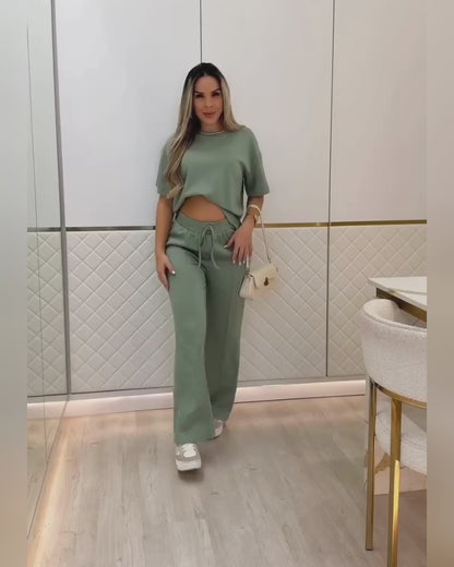 2 Pieces Outfit O-neck Short Sleeve Side Slit Top and Casual Drawstring Elastic Waist Seam Front Wide Leg Pants Set