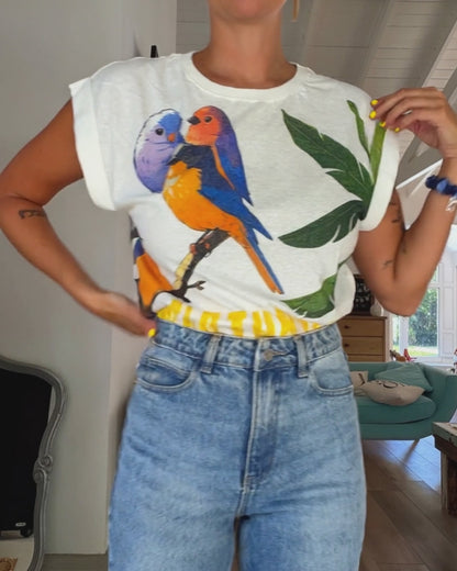Tropical Animal & Plants Letter Print O-neck Short Sleeve Tee Casual Rolled Cuffs Top