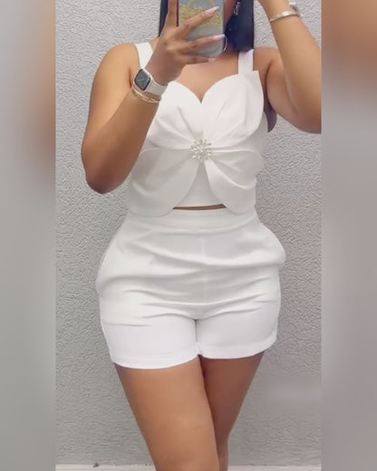 2 Pieces Outfit 3D Flower Decor Sweetheart Neck Thick Straps Shirred Back Crop Top and Casual Elastic Back Waist Shorts Set