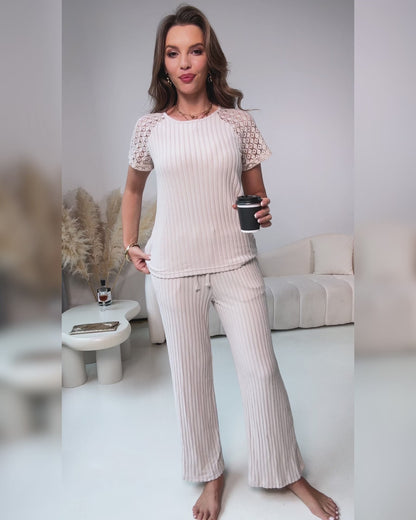 2 Pieces Outfit Round Neck Lace Spliced Short Sleeve Top and Elastic Waist Straight Leg Pants Set Casual Brushed Ribbed Pajamas Set