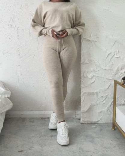 2 Pieces Outfit Skew Neck Long Sleeve Loose Pullover Top and Drawstring High Waist Slim Fit Pants Set