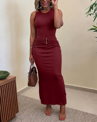 Vestido largo ajustado de punto acanalado sin mangas para mujer, con hebilla dorada, cintura alta fruncida y abertura lateral